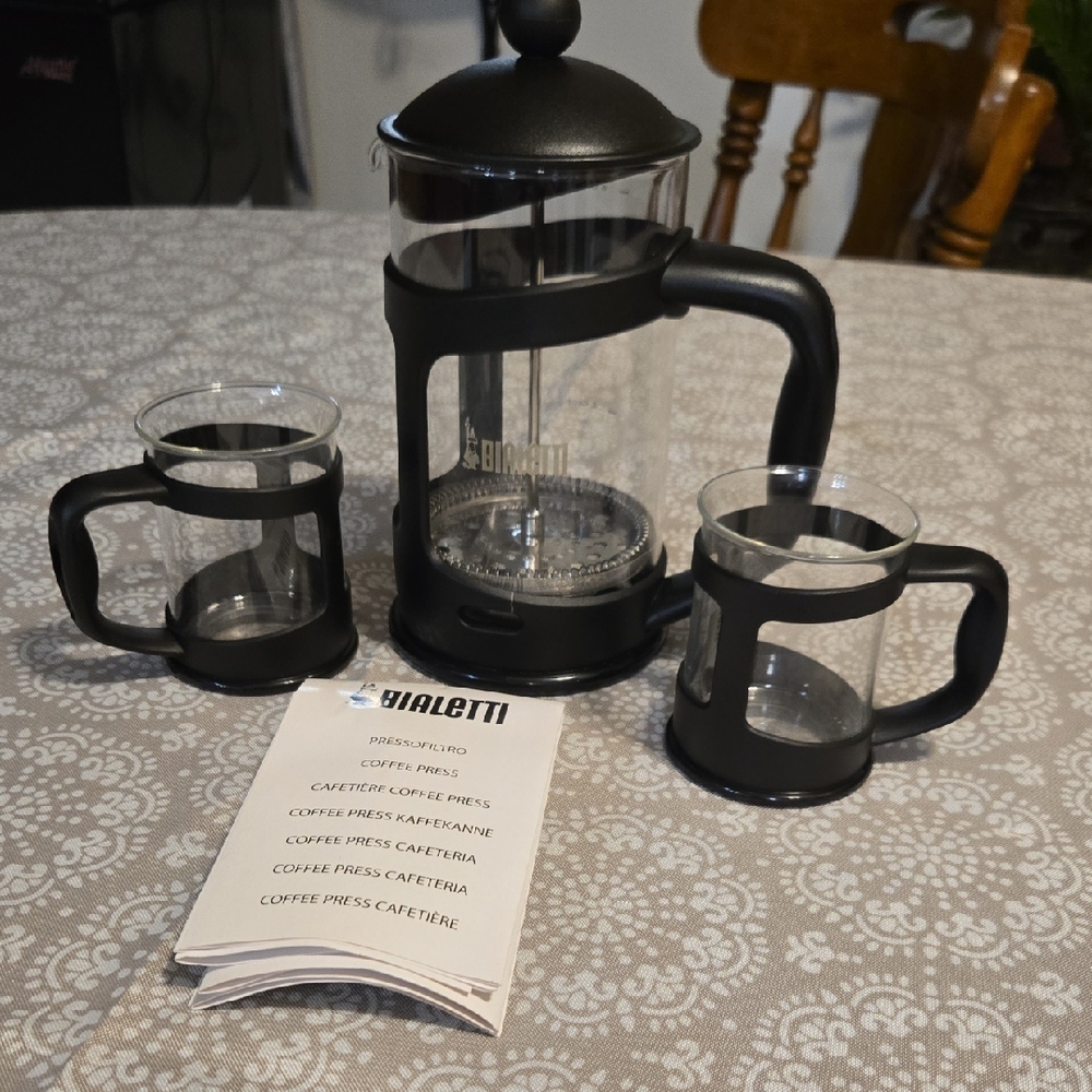 Bialetti French Coffee Press With 2 Matching Cups. New Without Box